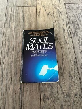 Soul Mates by Jess Stearn - Blue Gradient Paperback